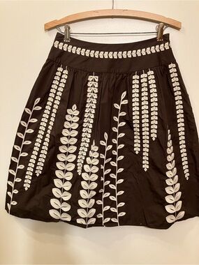Garnet Hill Black A-Line Skirt with White Leaf Embroidery